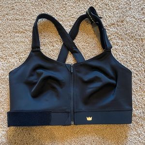 Shefit 4Luxe Sports Bra black with gold